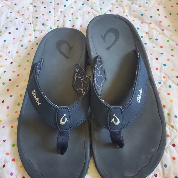 Olukai Ohana men\'s flip flop size 8.